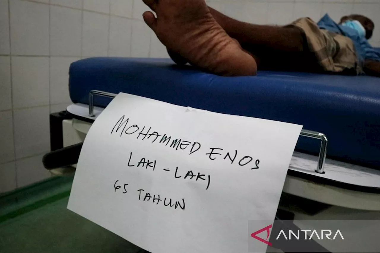 Tim gabungan evakuasi imigran Rohingya di Aceh Selatan karena sakit