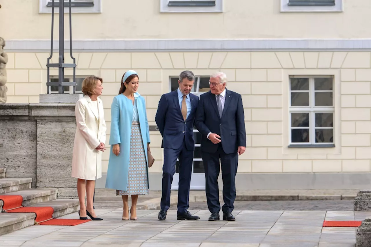 Stilkritik zum royalen Berlin-Besuch: Hat's First Lady Elke Büdenbender endlich gelernt?