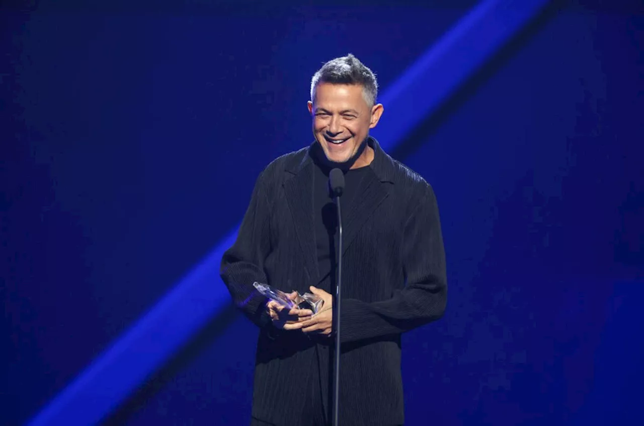 ‘Music Moves This Heart’: Alejandro Sanz Receives Lifetime Achievement Award at 2024 Billboard Latin Music Awards