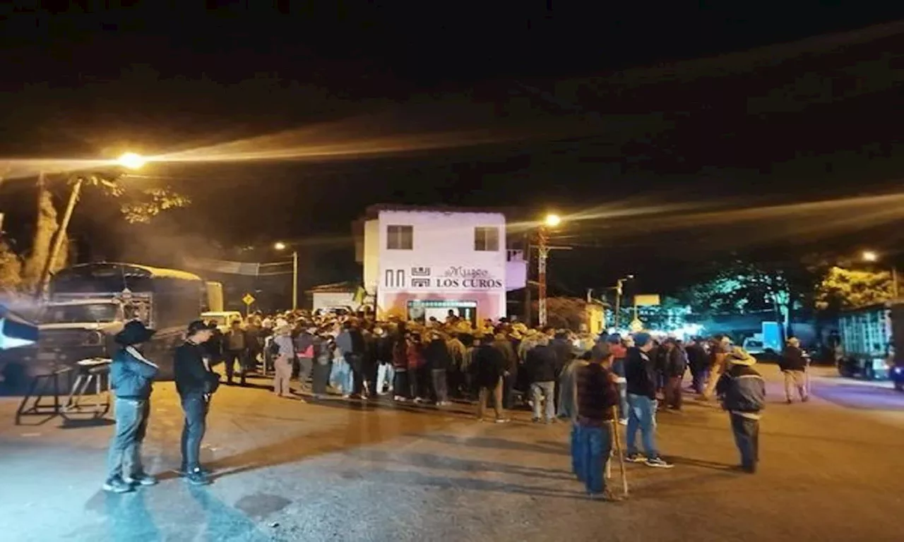 Con bloqueos de vías comienza el paro campesino en Santander y Norte de Santander