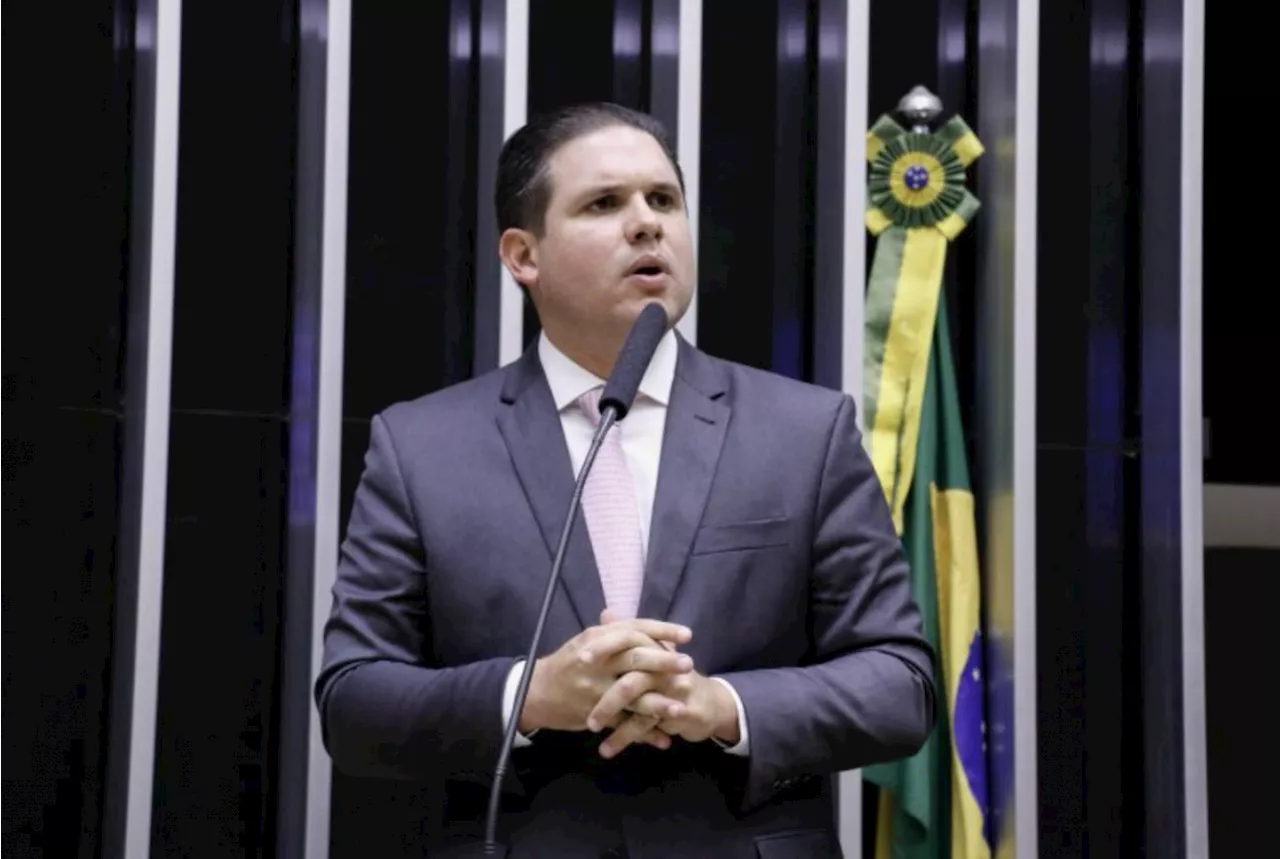 Hugo Motta quer presidir a Câmara em ‘consenso da extrema-direta à extrema-esquerda’