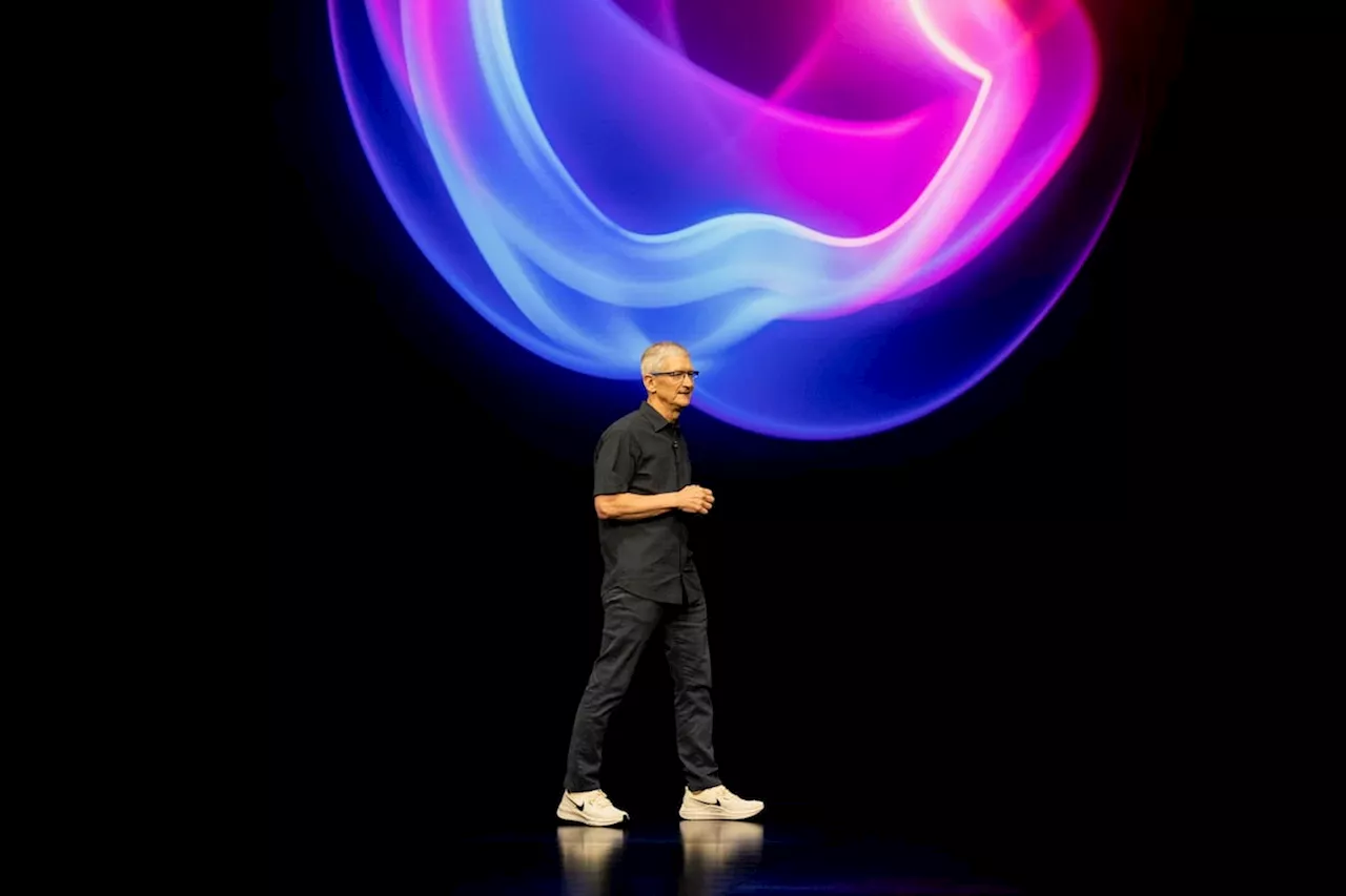 El otro trabajo de Tim Cook, CEO de Apple: sacar a Nike de la crisis