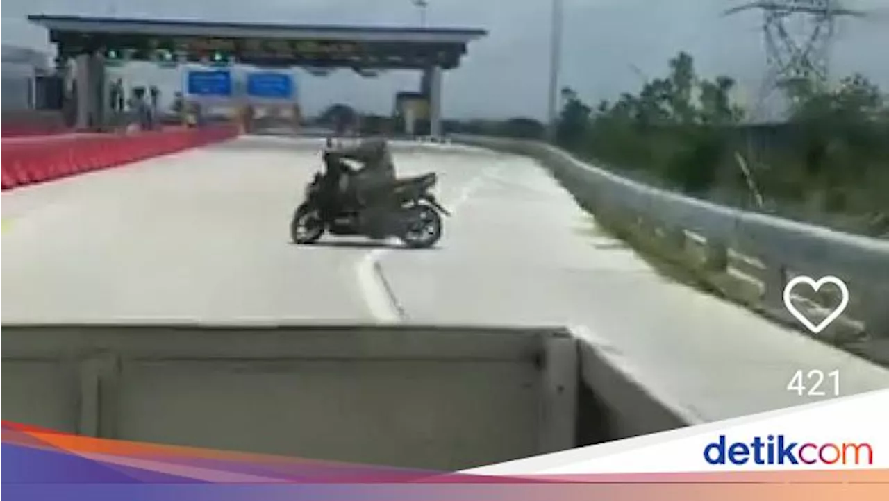 Viral Pemotor Nyelonong Masuk Tol Jogja-Solo di GT Polanharjo Klaten