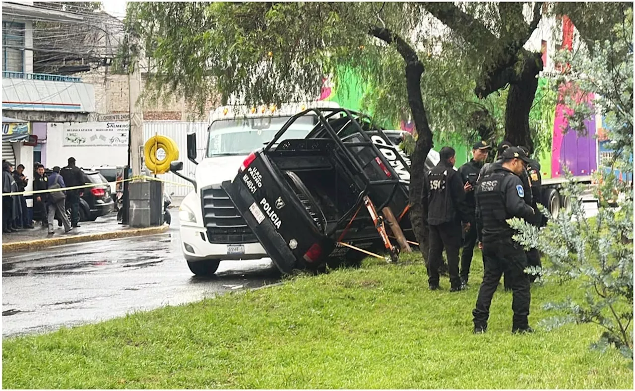 Policía pierde la vida tras impactar su patrulla contra un tráiler en Iztacalco