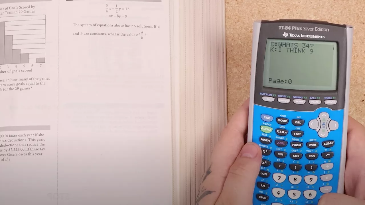 Hackean una calculadora para instalarle ChatGPT: el truco definitivo para copiar en exámenes