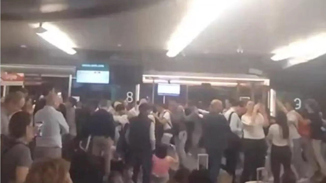 La reacción viral de algunos pasajeros en Atocha tras el caos ferroviario