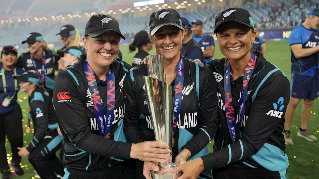 Women's T20 WC 2024: न्यूजीलैंड की 'तीन दादी' की सालों की तपस्या हुई सफल, पहली बार पहना वर्ल्ड कप का ताज- PHOTOS