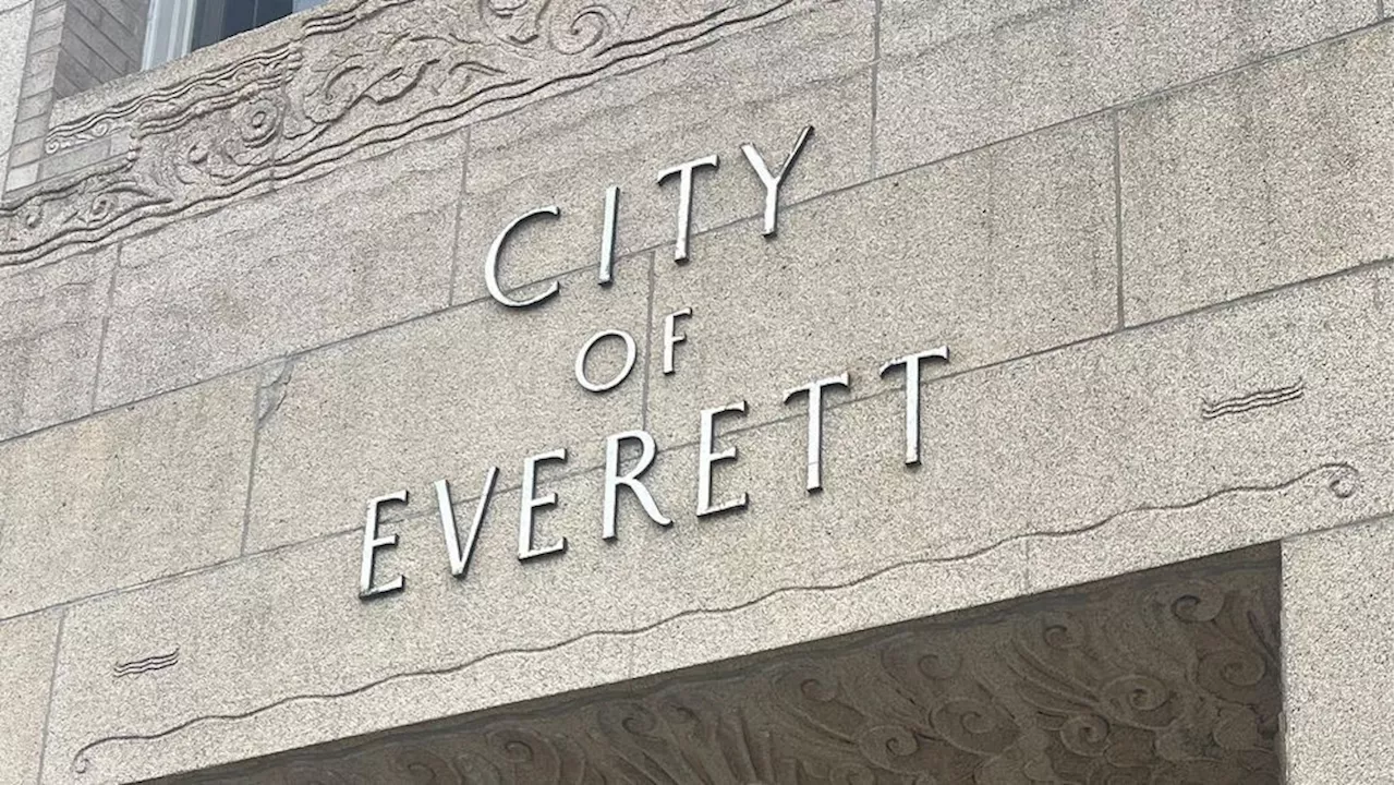 Everett voters face decision with 2 minimum wage initiatives on ballots this election