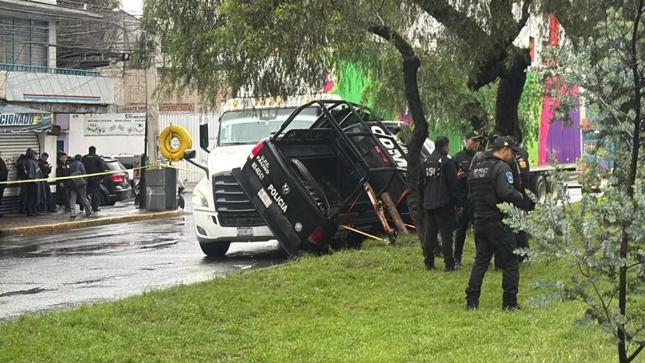 Patrulla donde murió policía en Zaragoza tenía impactos de bala