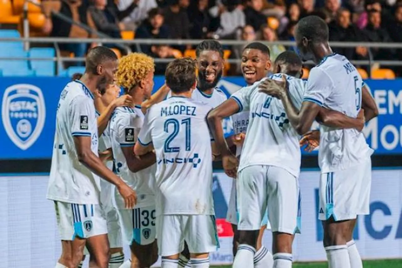 Large vainqueur à Troyes, le Paris FC reprend la tête de la Ligue 2