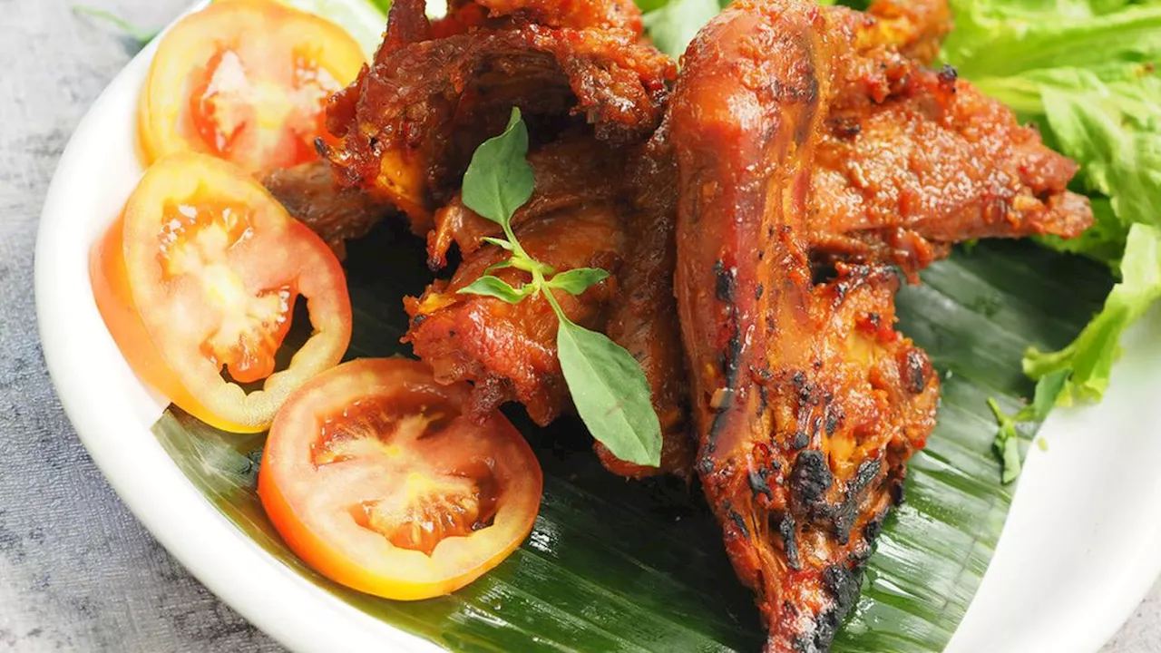 6 Resep Ayam Bakar Ungkep yang Empuk dan Sedap, Bisa Jadi Menu Sehari-Hari