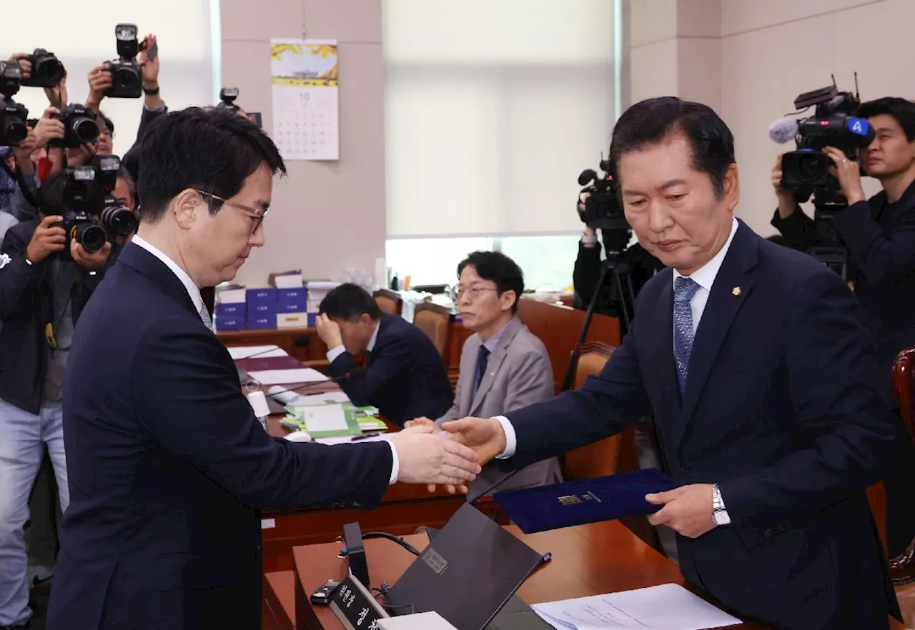 민주당, 국감증인 불참 ‘김 여사·尹 장모’에 동행명령장...국힘 “망신주기” 반발