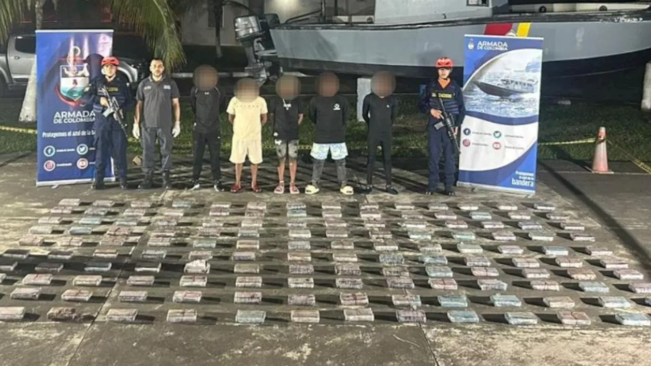 Detienen embarcación con más de 142 kilogramos de cocaína en el Golfo de Urabá