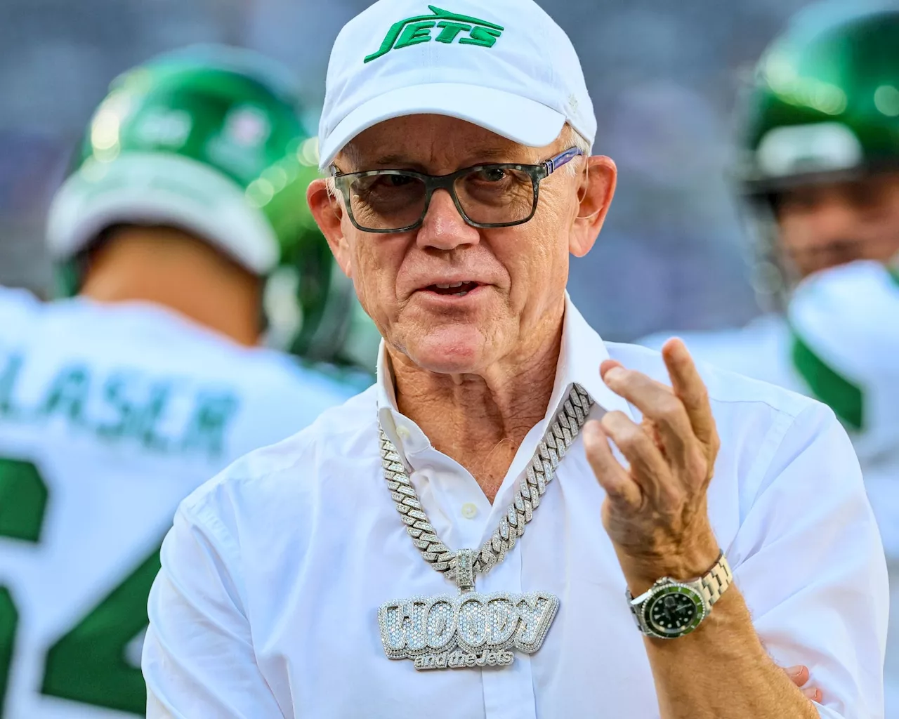 Woody Johnson’s bid to ‘spark’ Jets backfires spectacularly vs. Steelers as they fall ‘flat’ on their face