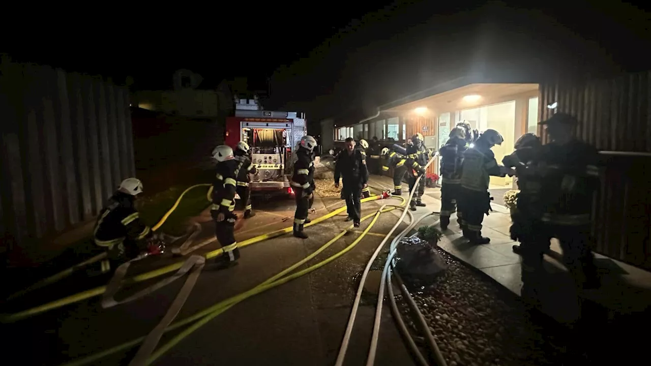 Feuerwehr Gänserndorf simulierte für Übung einen Fettbrand