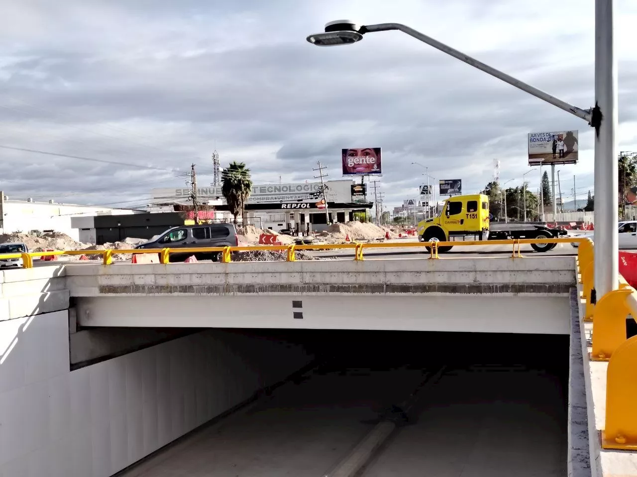 Así avanza el puente en la avenida Tecnológico de Celaya, ¿cuánto le falta?