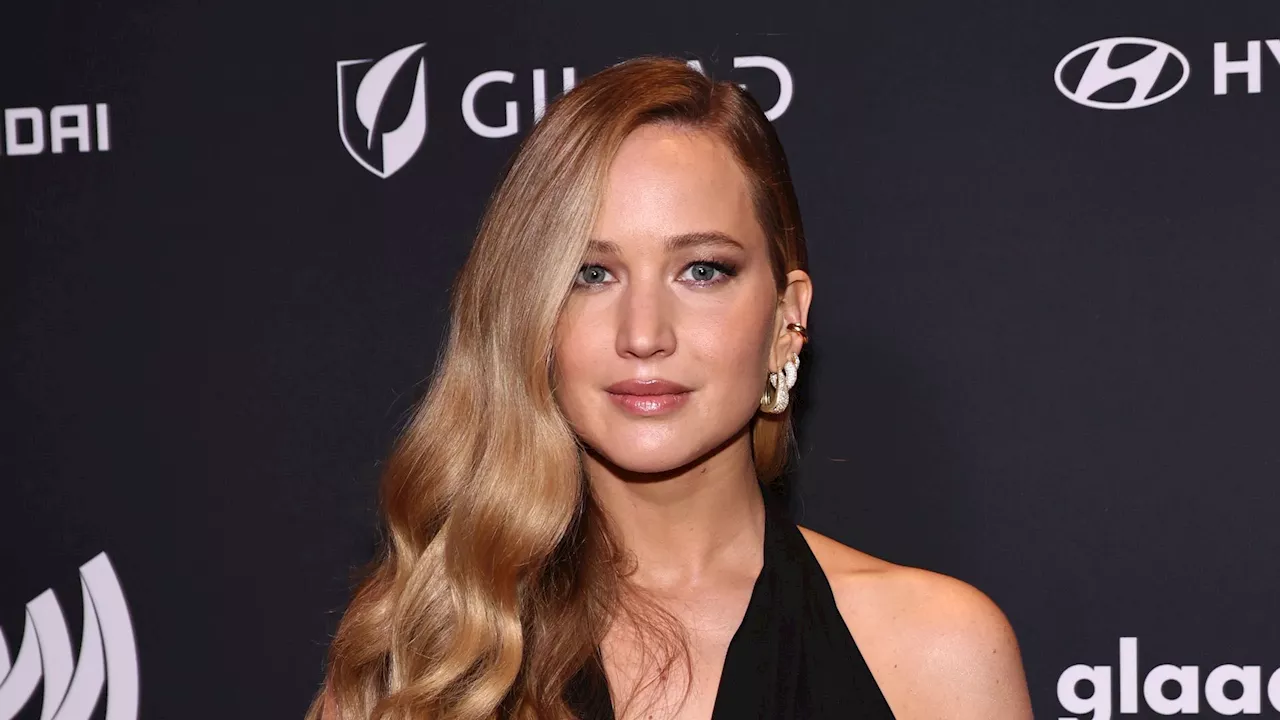 Jennifer Lawrence zeigt erstmals ihren wachsenden Babybauch