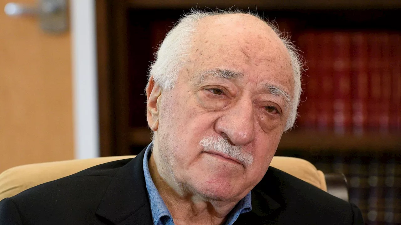 Fethullah Gulen: US-based cleric accused of 2016 Turkish coup attempt dies