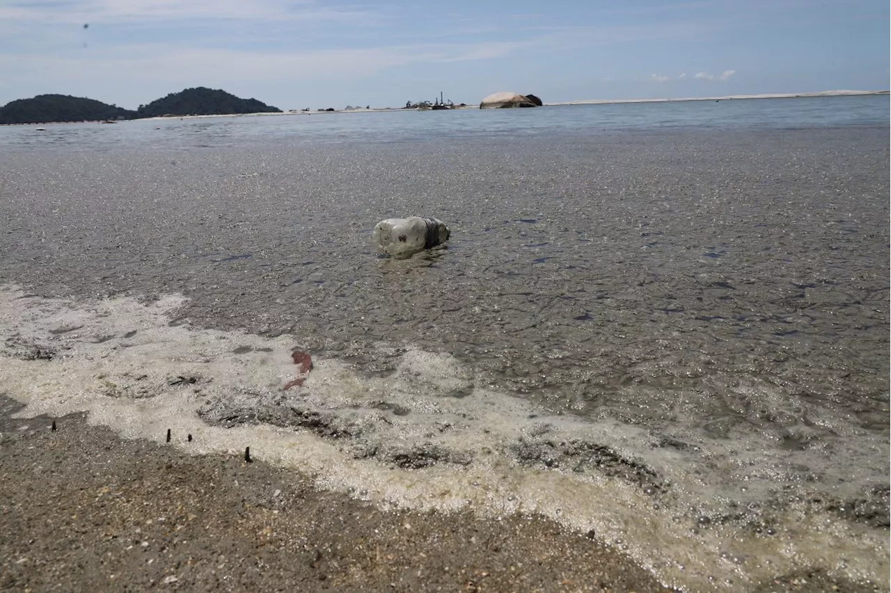 Supermoon-triggered king tide turns popular tourist spot Pantai Esen into muddy mess