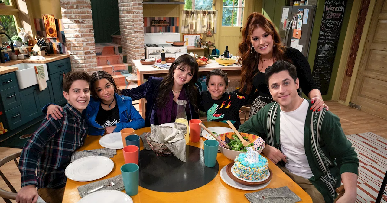 How Selena Gomez, David Henrie Mentored the New Wizards Cast