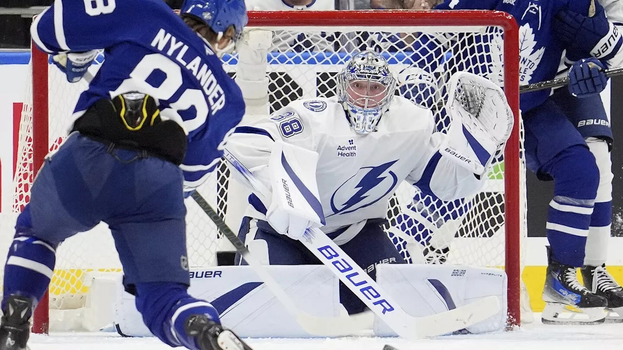 William Nylander scores twice, powers Maple Leafs over Lightning 5-2