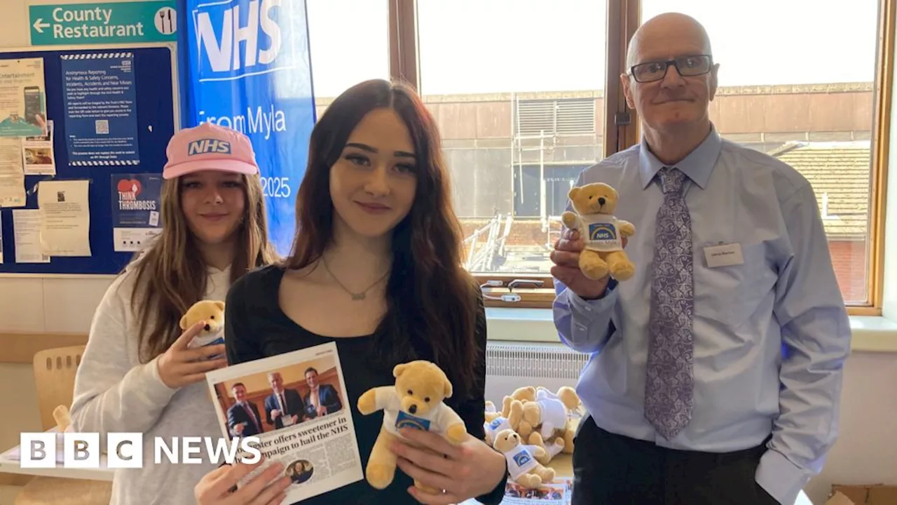 Teen visits Lincoln County Hospital to thank NHS staff with gifts