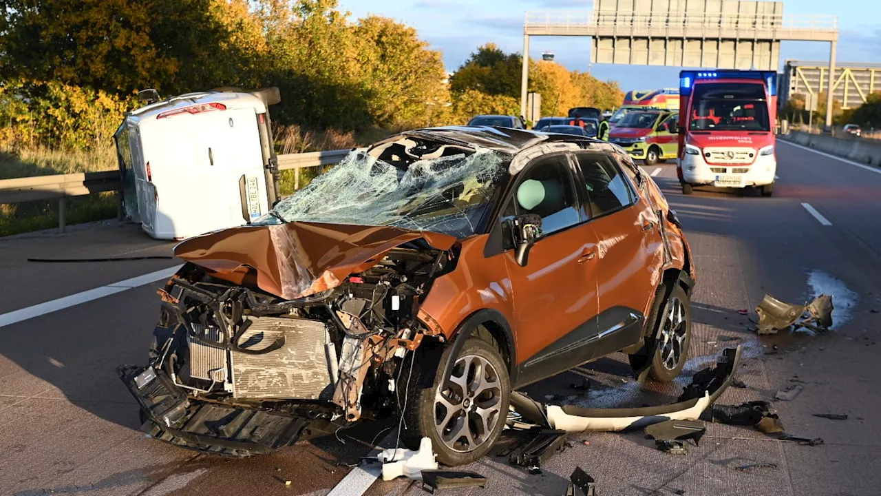 Sachsen: Tödlicher Unfall! Autos überschlagen sich auf A14