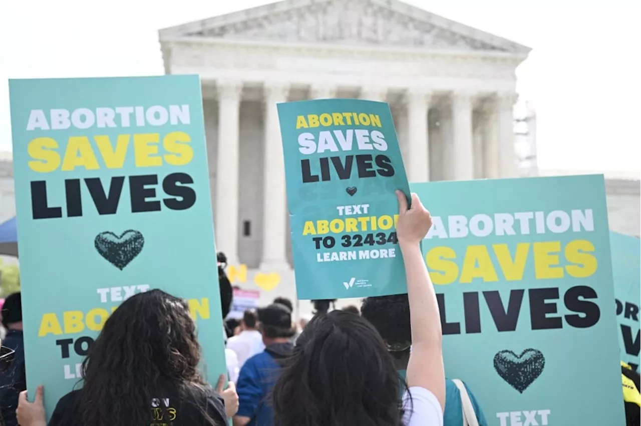 Mortalidade infantil aumentou nos EUA após revogação do direito ao aborto, mostra estudo