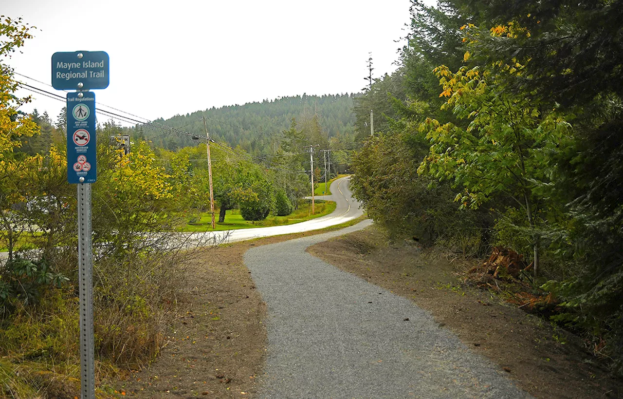 Mayne Island’s new 2.3-km pedestrian, bike path first step in Gulf Islands trails plan