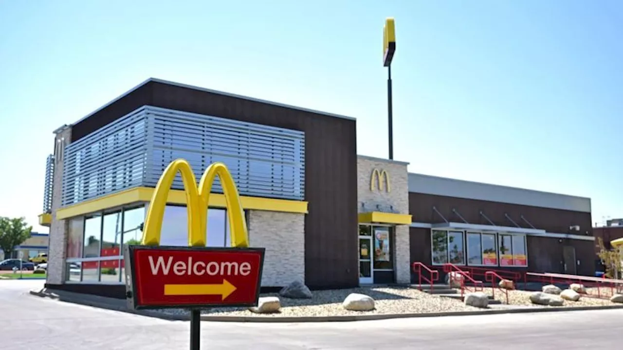 Una persona murió en un brote de E. coli vinculado a hamburguesas de McDonald's en EE.UU., dicen los CDC