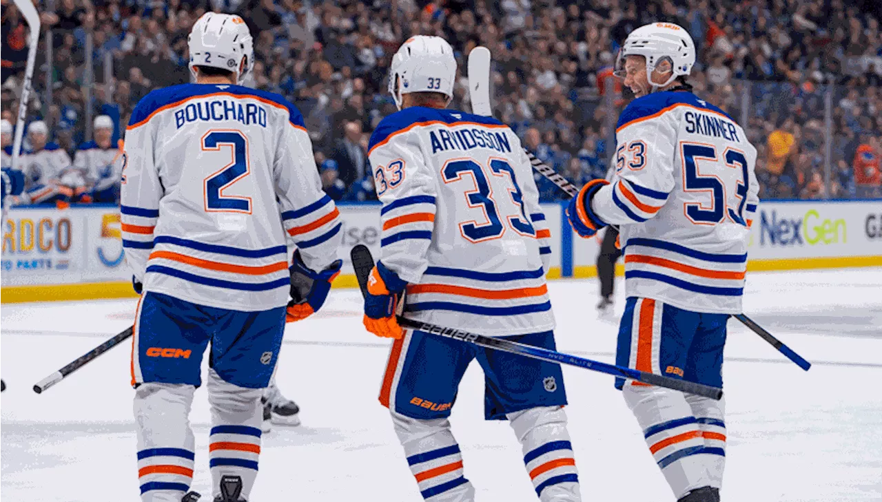 Oilers vs Hurricanes Prediction, Picks & Odds for Tonight’s NHL Game