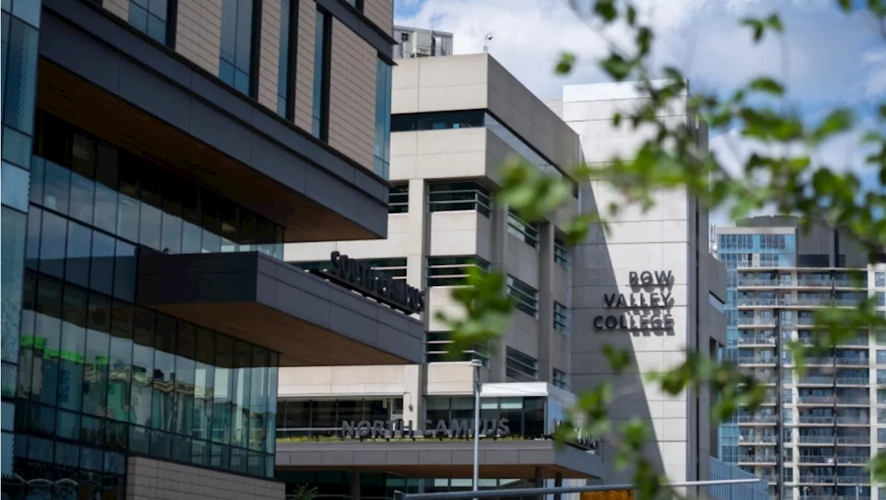 Nursing students at Calgary's Bow Valley College get hands-on training through VR