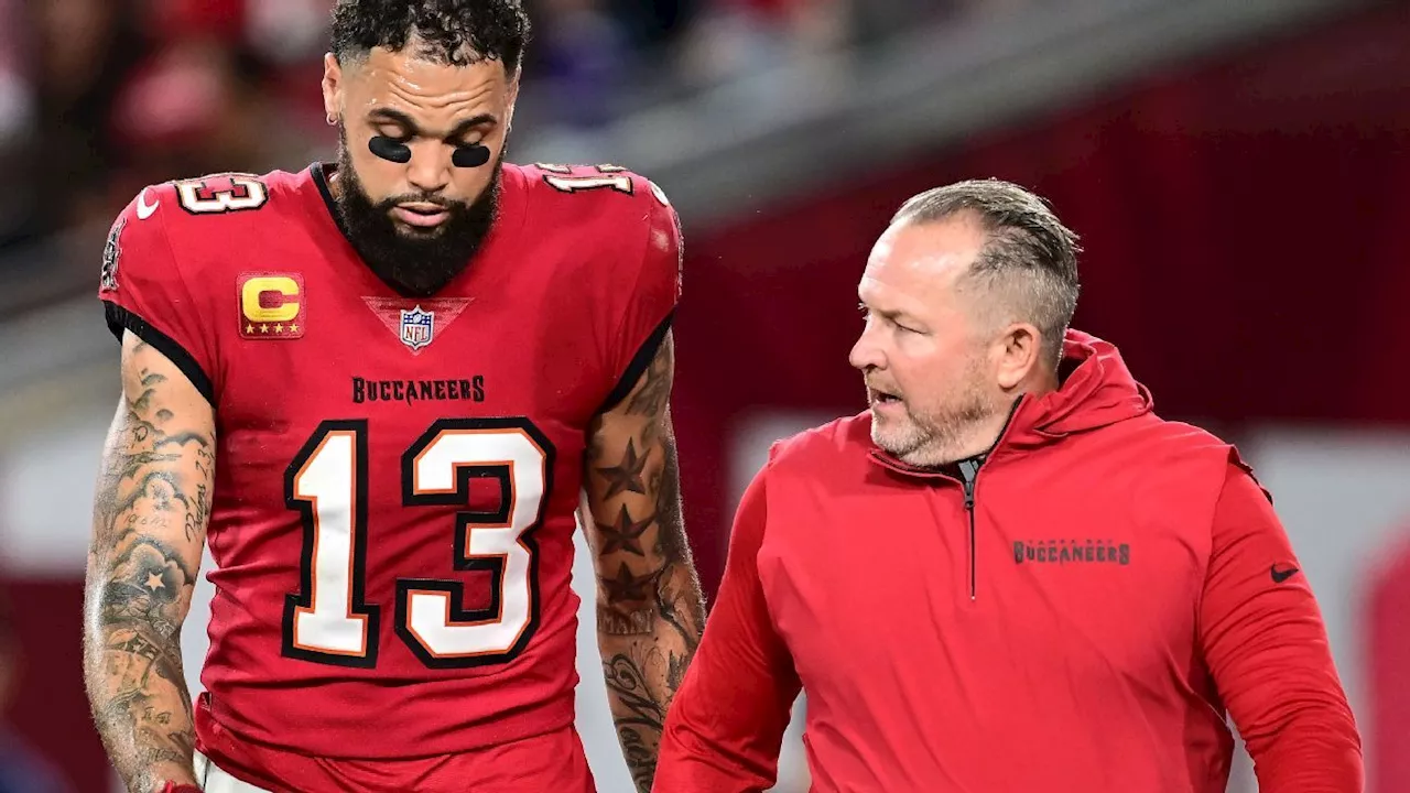 Tampa Bay Buccaneers' Mike Evans exits with hamstring injury