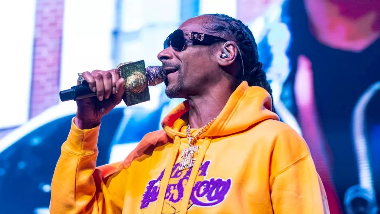 Snoop Dogg gloriously narrates Lakers’ 2024 season opener video: ‘The season of LA’