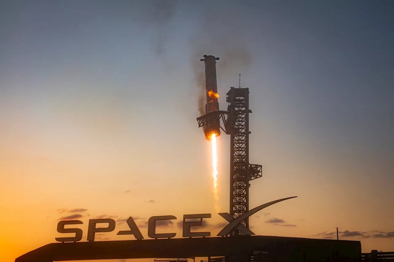 SpaceX Wants to Catch Starship’s Upper Stage With Giant ‘Chopsticks’ in 2025