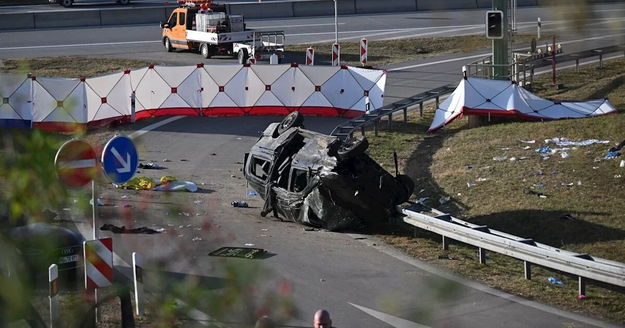 Siebenfacher Mord? - Urteil nach Schleuserfahrt erwartet