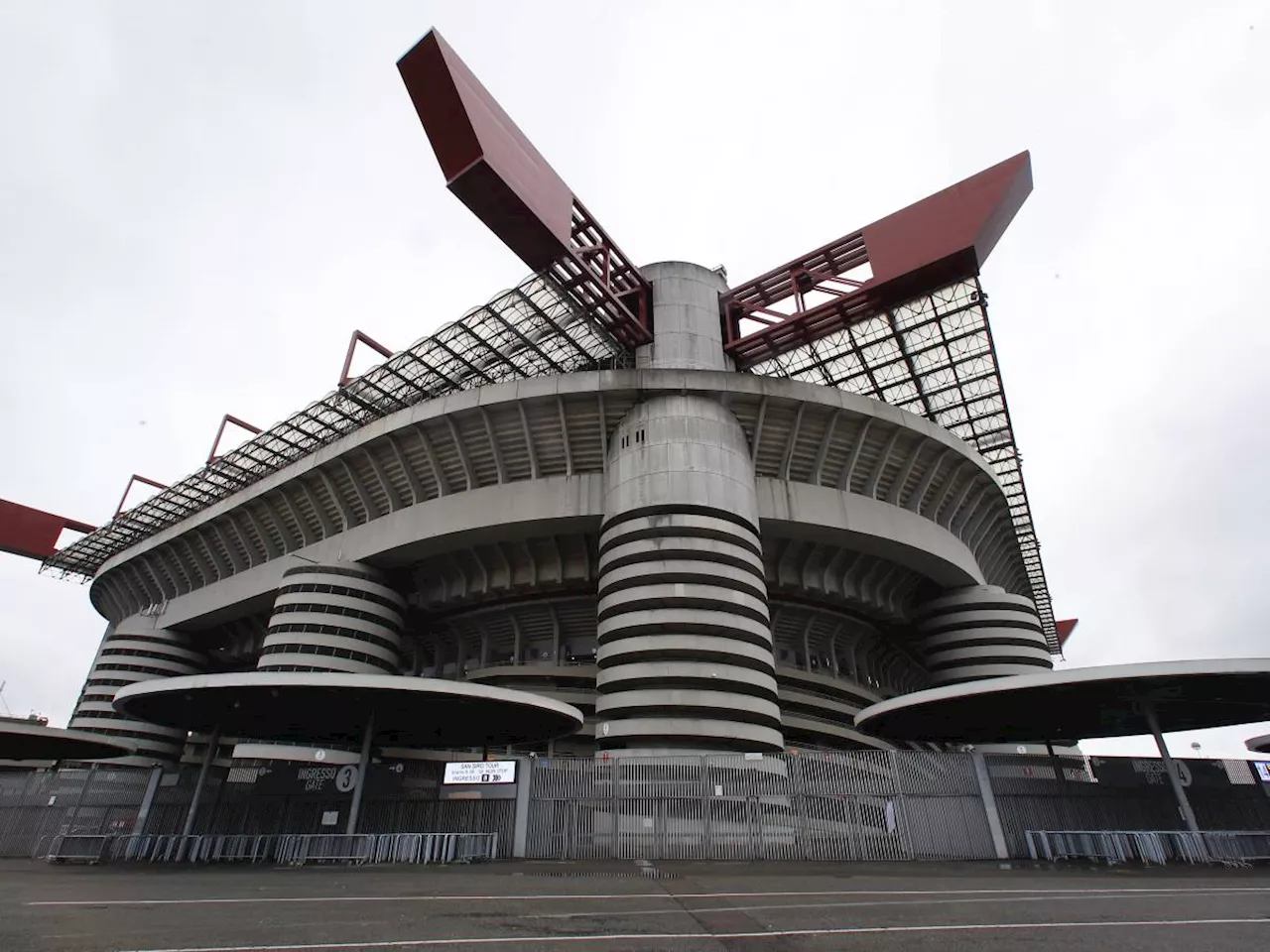 Verso il nuovo stadio Milan-Inter a San Siro, ma resta l'incognita sul prezzo