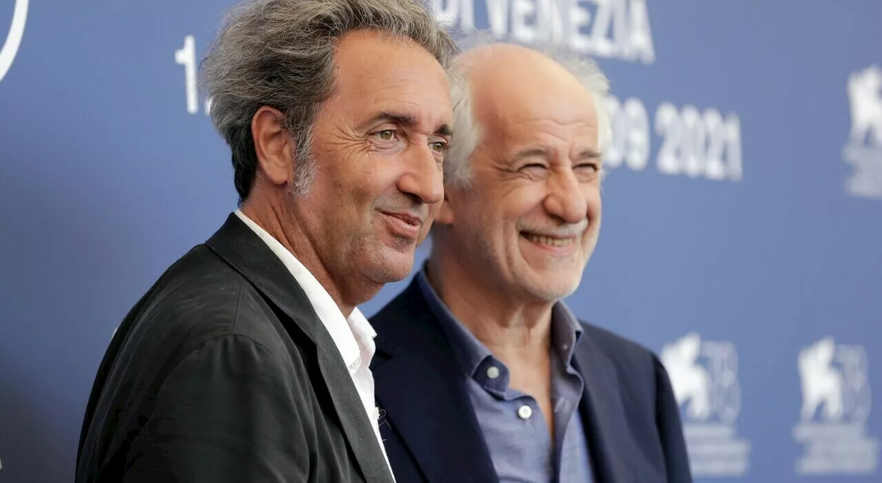 Paolo Sorrentino: «Il film 'Loro' su Berlusconi? L’hanno censurato». Perché e dove si può ancora vedere