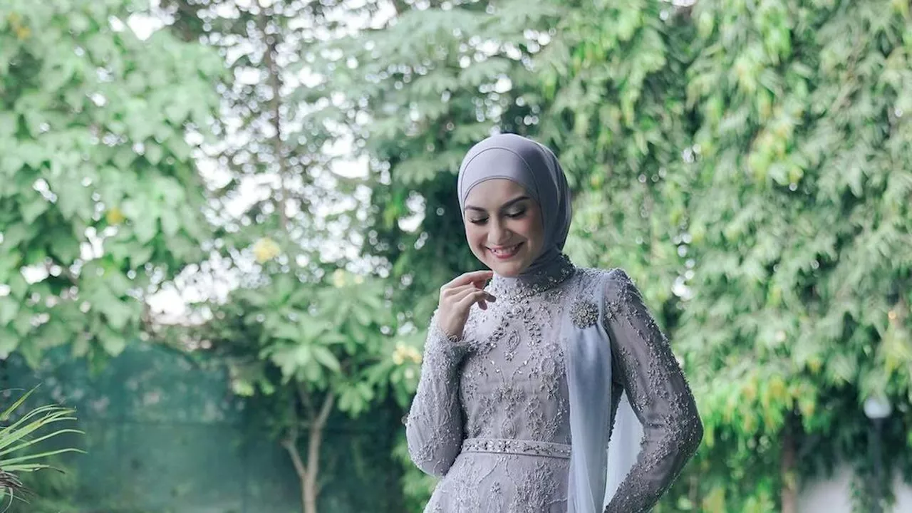 4 Ide Kebaya Modern Berhijab, dari Irish Bella hingga Dinda Hauw