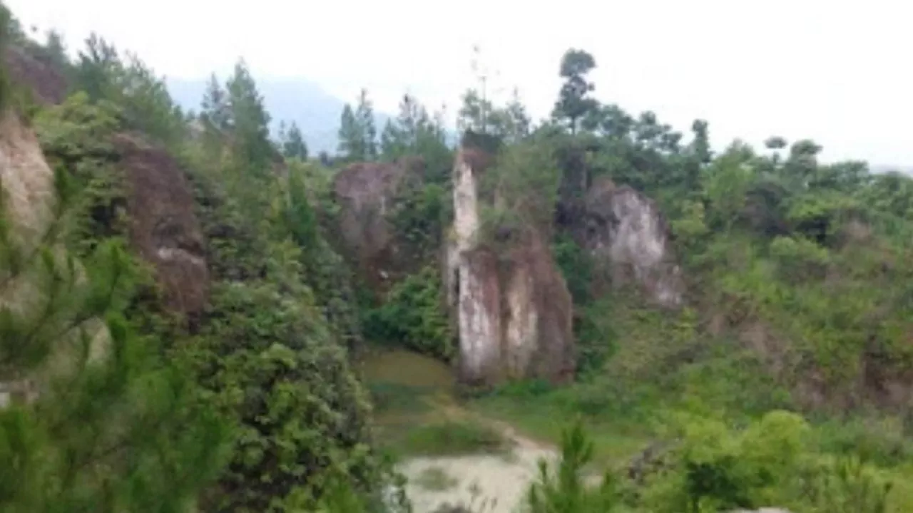 6 Fakta Menarik Gunung Sanghyang Anjung di Bandung yang Terkait Sejarah Kerajaan Kendan