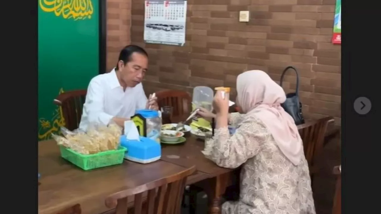 Hari Kedua Pensiun, Jokowi Asyik Makan di Warung Soto Bareng Iriana