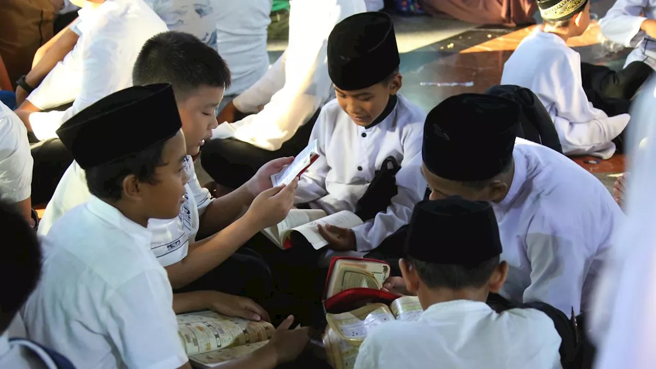 Hari Santri 2024, Puluhan Ribu Siswa SD-SMP di Kota Tangerang Diwisuda Akbar Tahfidz