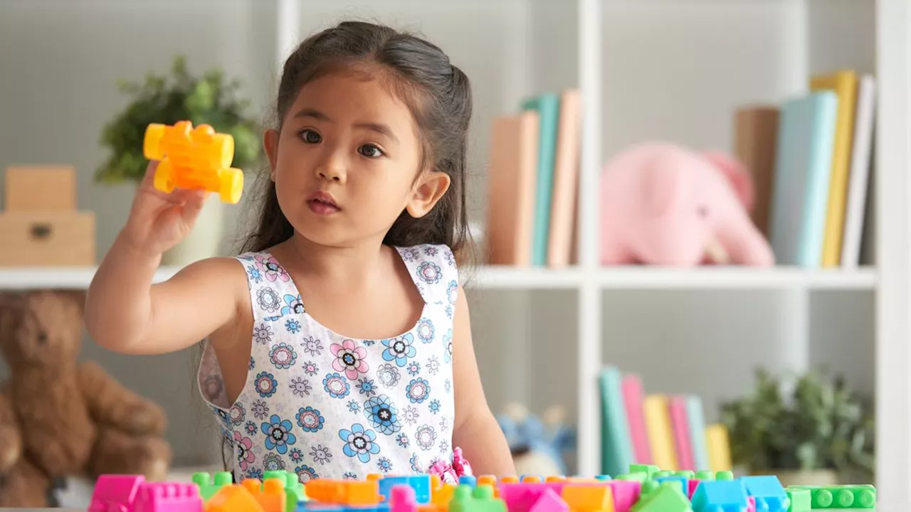 Meningkatkan Kreativitas Anak, Ini Manfaat Mainan DIY untuk Si Kecil