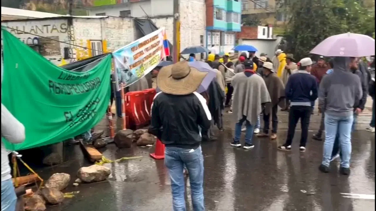 Bloqueo en varias vías de Santander y Boyacá por protesta campesina