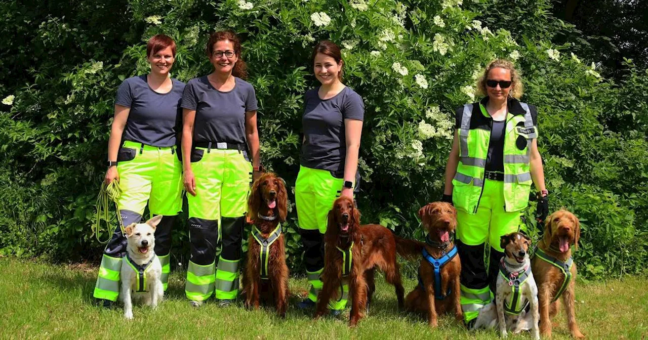 Einsatz in Neuss: Rettungshunde trainieren im Demenzzentrum​