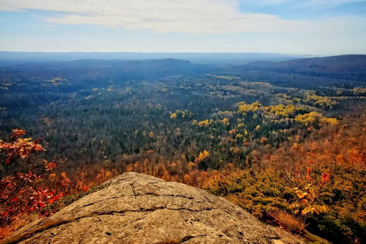 UPDATE: Hiker got stuck trying to retrieve 'personal item' dropped down cliff