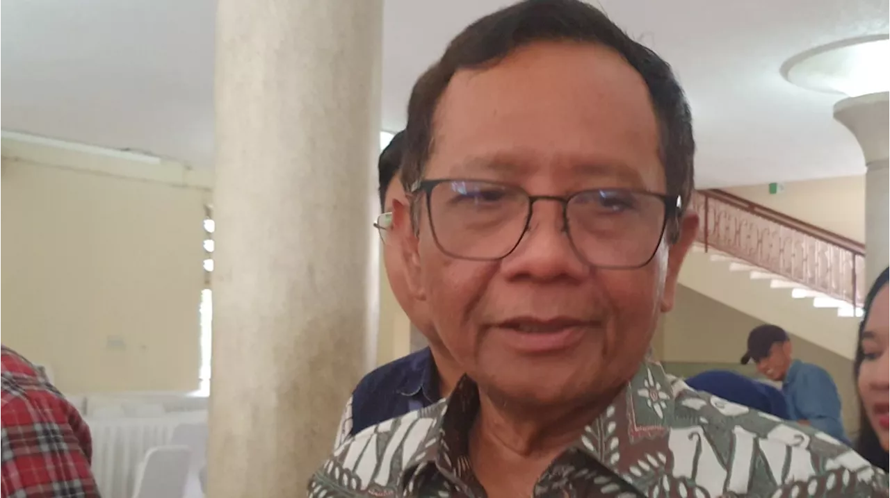 Mahfud MD Soal Undangan Haul dan Tasyakuran Yandri Susanto: Tak Boleh Dipakai...