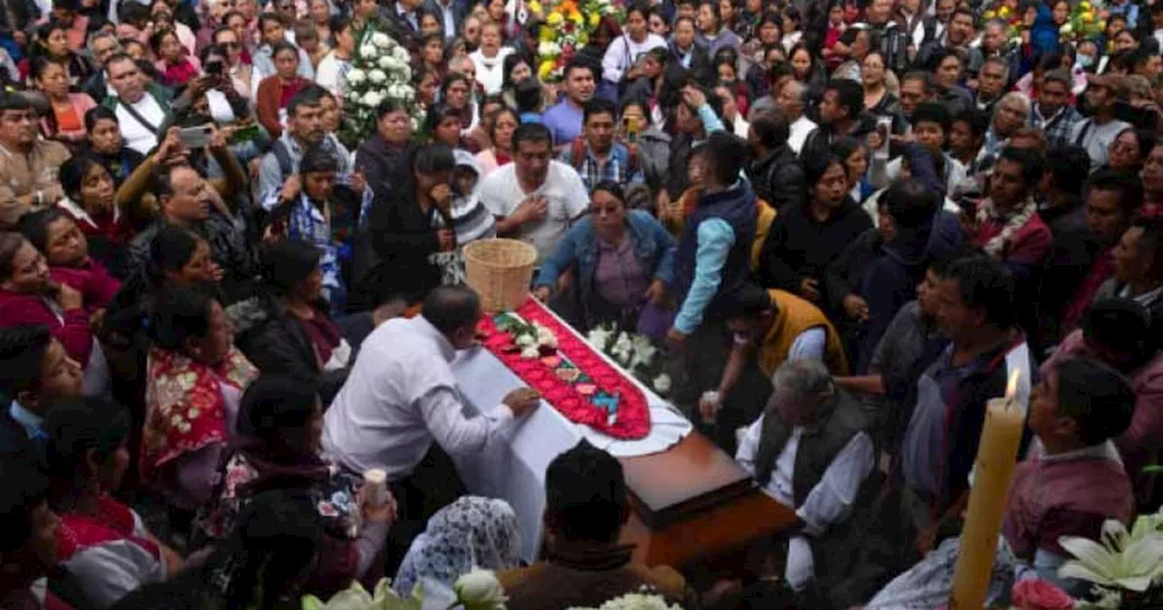 Hundreds mourn Catholic priest killed in Mexico