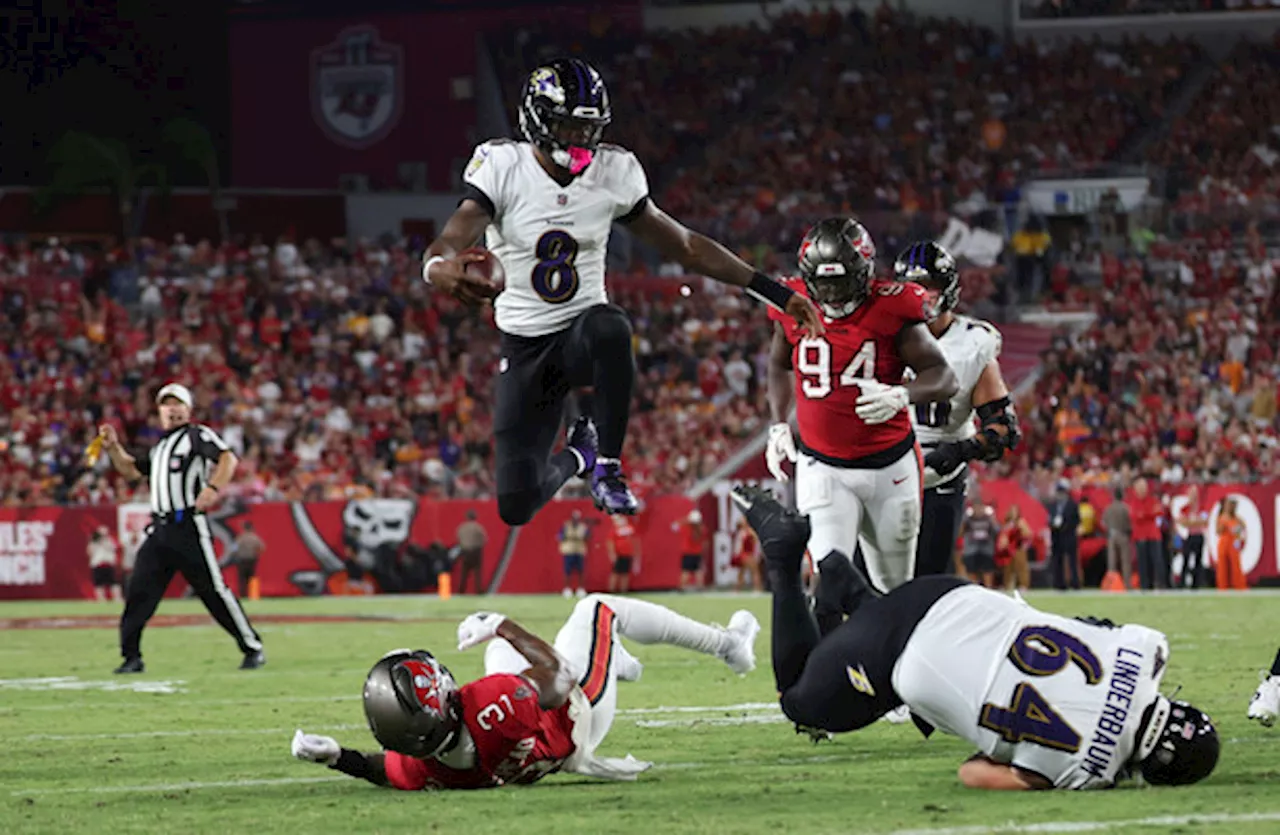 Jackson, Henry star as Ravens romp past injury-hit Bucs