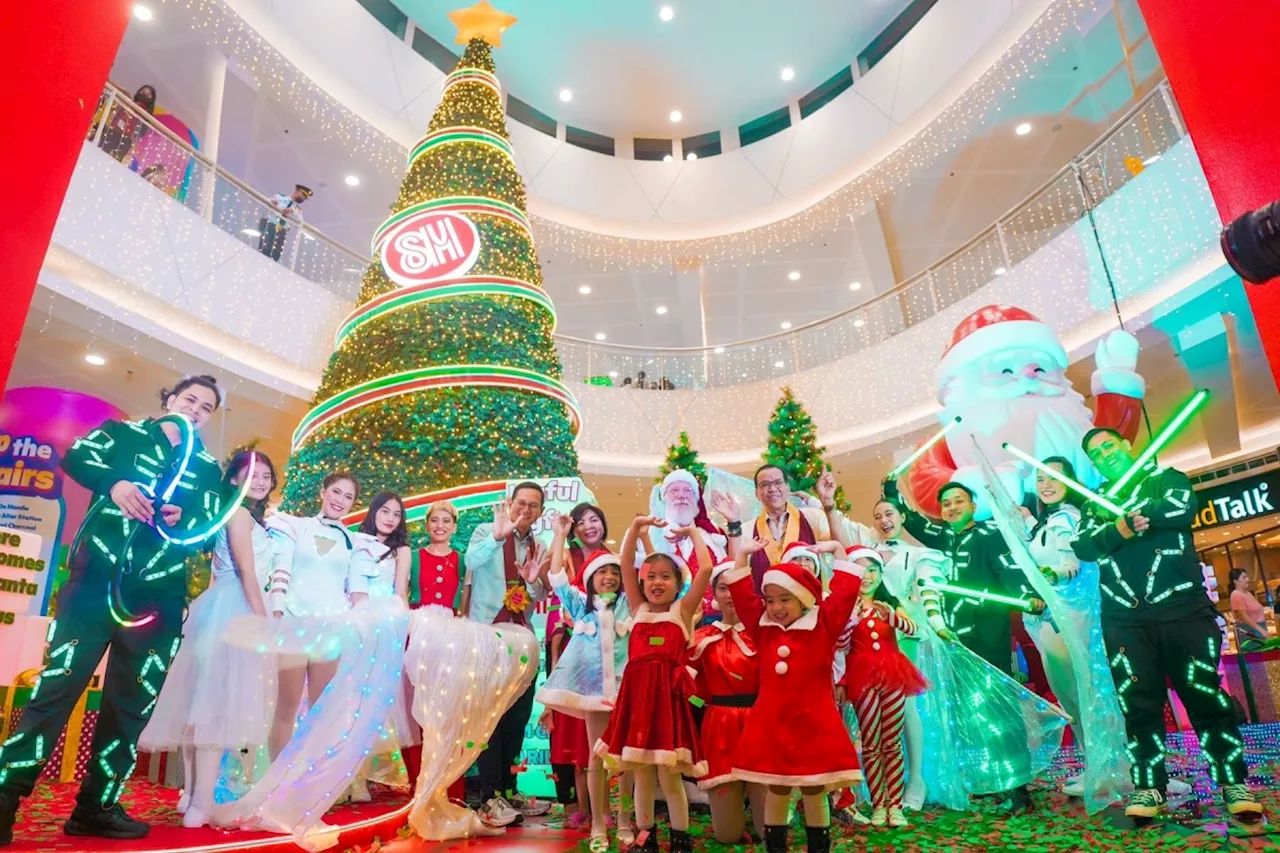 Bulacan mall unveils 30-ft Christmas tree